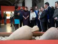 Марина Порошенко відкрила V Міжнародний форум «Окупований Крим: 5 років опору» та відвідала виставку «Дивовижні історії Криму» 