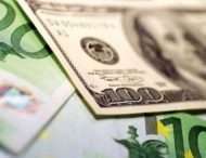 Курс в обменниках: Доллар подешевел на 9 копеек