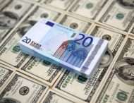 Курс в обменниках: Доллар и евро обвалились