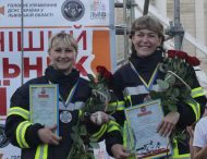 Девушки-спасательницы Днепропетровщины одни из лучших в Украине.