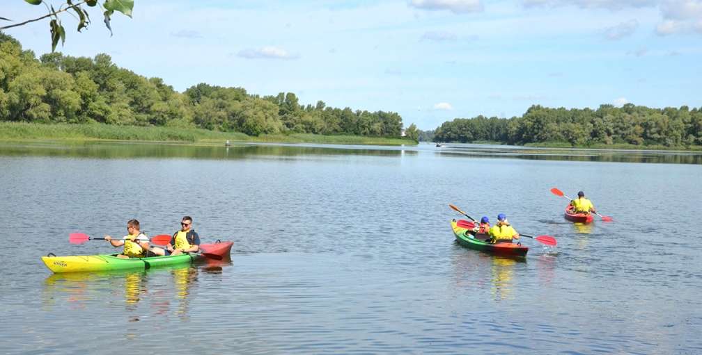Дніпропетровська ОДА організувала два запливи на каяках для родин АТОвців (ФОТОРЕПОРТАЖ) Дніпропетровська ОДА організувала два запливи на каяках для родин АТОвців (ФОТОРЕПОРТАЖ)