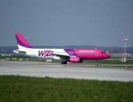 Wizz Air выплатит пассажиру компенсацию за пластиковый пакет