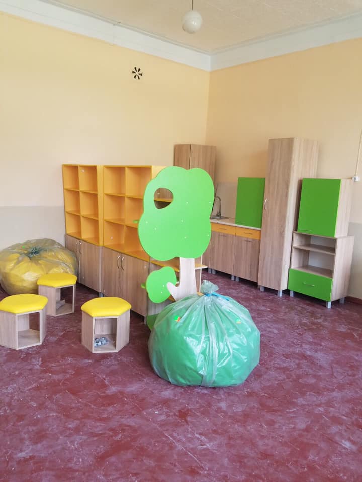 6 школ Никополя получили новую мебель для ресурсных комнат 6 школ Никополя получили новую мебель для ресурсных комнат