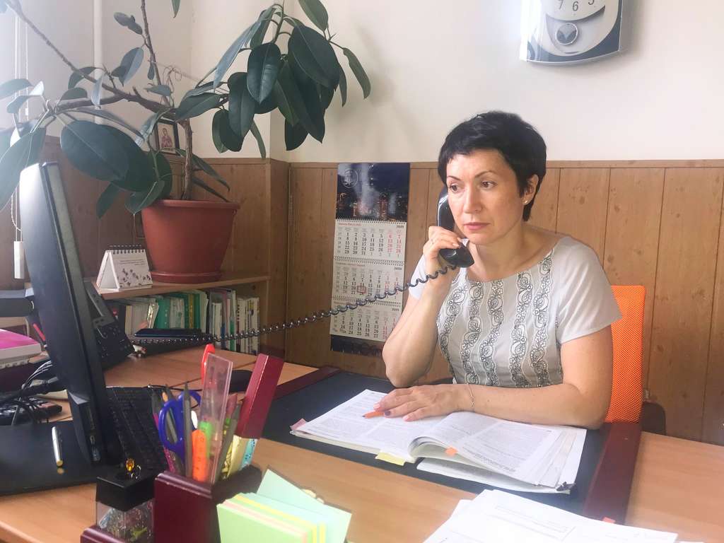 Сеанс телефонного зв’язку «гаряча лінія» начальника управління погашення боргу ГУ ДФС у Дніпропетровській області Яни Бабець на тему: «Актуальні питання щодо стягнення податкового боргу» Сеанс телефонного зв’язку «гаряча лінія» начальника управління погашення боргу ГУ ДФС у Дніпропетровській області Яни Бабець на тему: «Актуальні питання щодо стягнення податкового боргу»