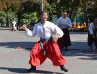 У сквері Героїв біля Дніпропетровської ОДА проходить фест козацьких традицій (ФОТОРЕПОРТАЖ)