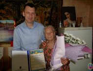 Неонілі Киріянівні Горбенко, Почесному громадянину Покрова, вчителю математики другої школи – 98 років!