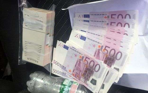 В Киеве задержали группу фальшивомонетчиков (фото) В Киеве задержали группу фальшивомонетчиков (фото)