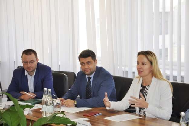 Минсоцполитики пересмотрит выплату соцпомощи украинцам Минсоцполитики пересмотрит выплату соцпомощи украинцам