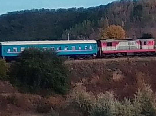 Все пересели на Hyperloop: сеть насмешило фото поезда в ОРДО Все пересели на Hyperloop: сеть насмешило фото поезда в ОРДО