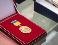 Медики Дніпропетровщини отримали державні нагороди (Фото)