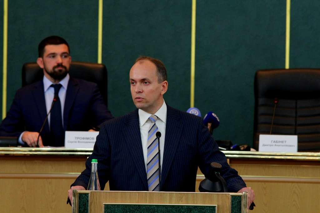 Сергій Трофімов представив новопризначеного голову Хмельницької облдержадміністрації Дмитра Габінета Сергій Трофімов представив новопризначеного голову Хмельницької облдержадміністрації Дмитра Габінета