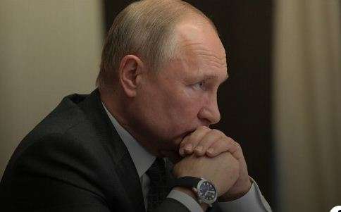 Путин осрамился на публике, Лукашенко убрали подальше: «Наш великашка» Путин осрамился на публике, Лукашенко убрали подальше: «Наш великашка»