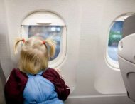 Як вберегти дитячі вуха під час польоту?