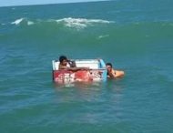 В Мексике рыбаков с затонувшего судна спас холодильник