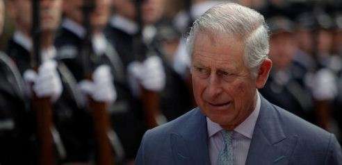 В сети высмеяли конфуз принца Чарльза В сети высмеяли конфуз принца Чарльза