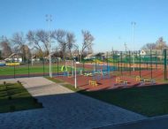На Дніпропетровщині діти займаються спортом на сучасному стадіоні