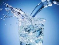 Кому краще не пити мінеральну воду?