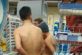 В запорожском супермаркете обнажённые парни устроили странную акцию