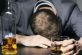 Втратити контроль: три стадії алкоголізму