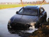 В Нидерландах утопили в реке новейший Audi RS Q8