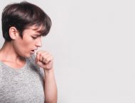 Врачи предупреждают, симптомом какого заболевания может быть кашель по утрам