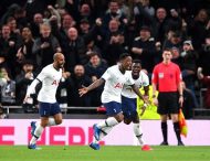 “Манчестер Сити” проиграл “Тоттенхэму” после удаления Зинченко