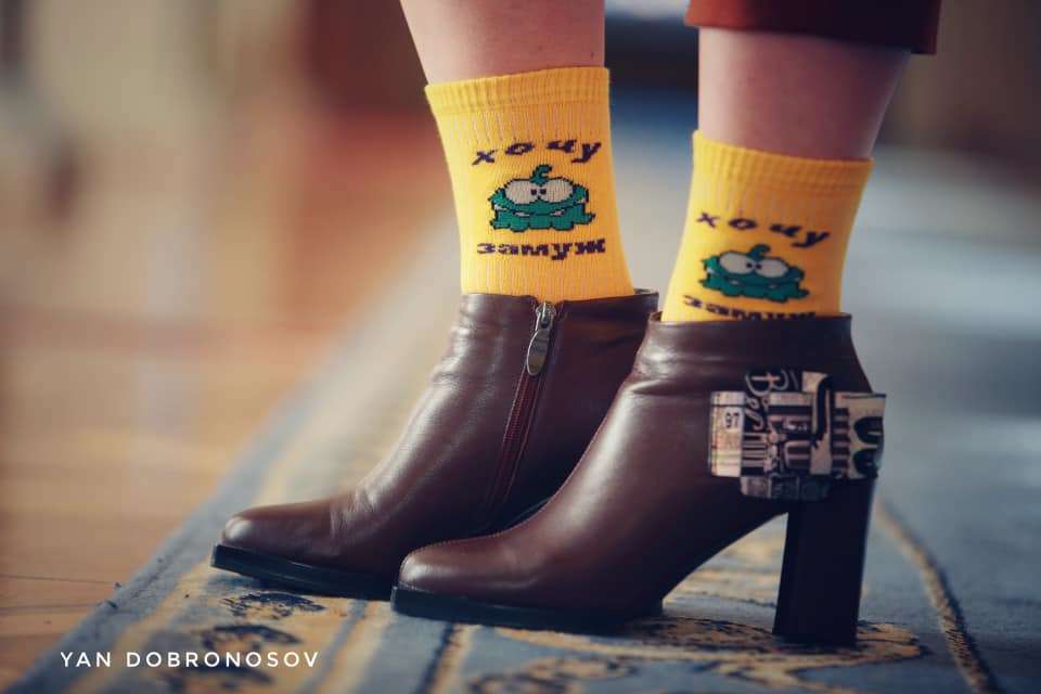 Заберут с ногами: сеть повеселило забавное фото из Рады Заберут с ногами: сеть повеселило забавное фото из Рады