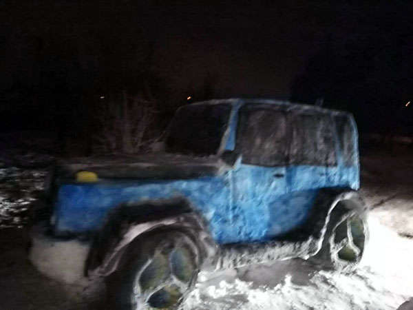 В натуральную величину: вдобавок к «Приусу» в Днепре появился мерс-снеговик В натуральную величину: вдобавок к «Приусу» в Днепре появился мерс-снеговик