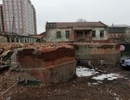 Время разрушать камни: в Днепре сносят остатки часовни Красного Креста