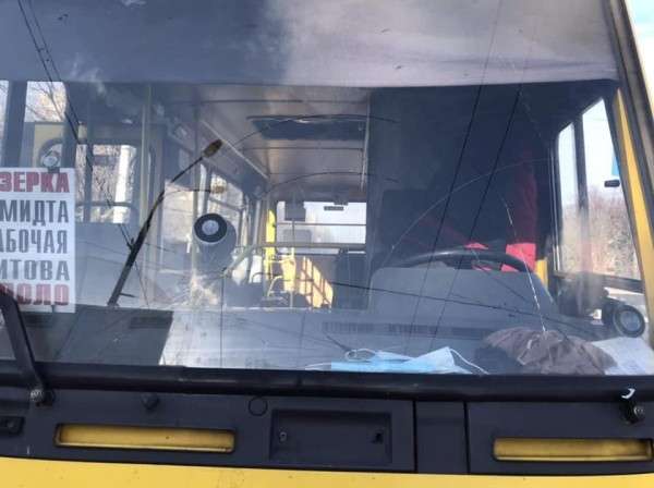 На Рабочей два пассажира маршрутки напали на водителя На Рабочей два пассажира маршрутки напали на водителя