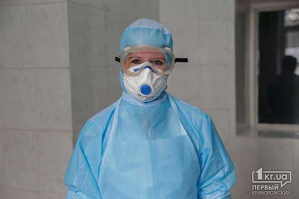 Скафандры: медики Кривого Рога закупили защитные костюмы от коронавируса (ФОТО) Скафандры: медики Кривого Рога закупили защитные костюмы от коронавируса (ФОТО)