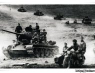 Битва за Нікопольщину розпочалася ще на початку грудня 1943 року за 40 км біля села Лебединське.