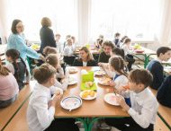 Олена Зеленська ознайомилася з новими підходами до харчування у школах Києва та області
