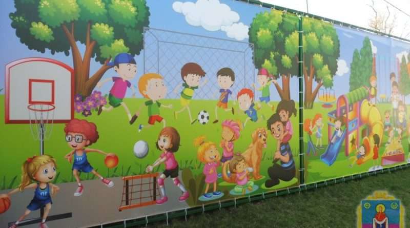 На Дніпропетровщині у парку з’явилася яскрава фотозона (Фото) На Дніпропетровщині у парку з’явилася яскрава фотозона (Фото)