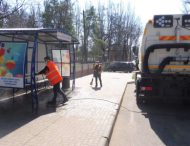 На Дніпропетровщині проводять санітарну обробку зупинок (Фото)