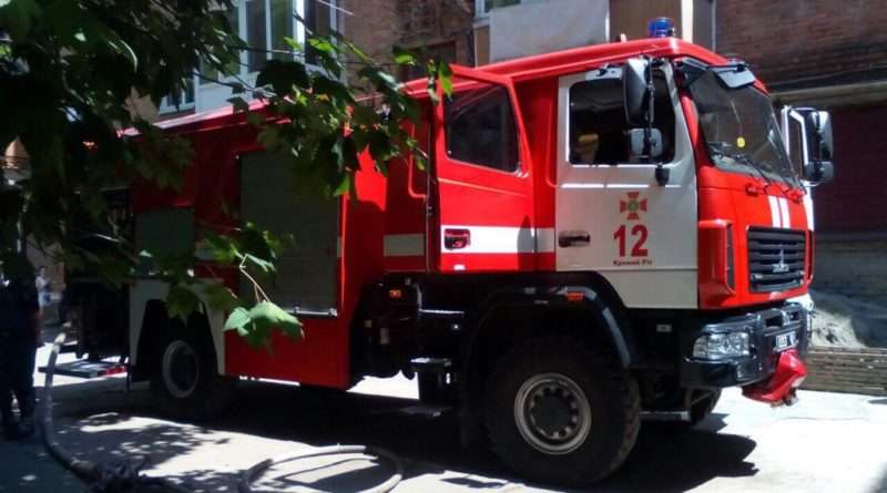 На Дніпропетровщині продовжують курсувати спеціальні автомобілі з гучномовцями (Відео) На Дніпропетровщині продовжують курсувати спеціальні автомобілі з гучномовцями (Відео)