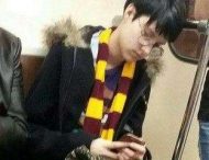 Курьез дня: знаменитый Гарри Поттер был замечен спящим в метро