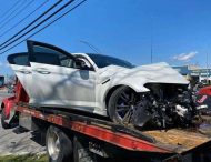 BMW M5 разбили о столб сразу после покупки