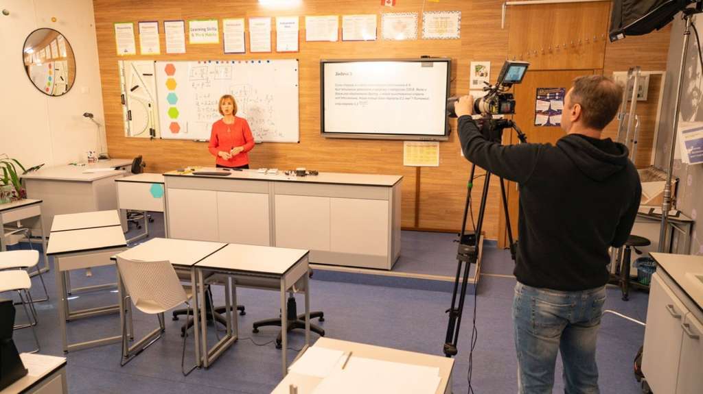 «Всеукраїнська школа онлайн» у перший день після старту зібрала понад 3,3 млн глядачів «Всеукраїнська школа онлайн» у перший день після старту зібрала понад 3,3 млн глядачів