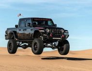 1000-сильный Jeep Gladiator отправили покорять пустыню