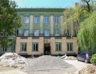 У ДИТЯЧІЙ ЛІКАРНІ ТРИВАЮТЬ РЕМОНТНІ РОБОТИ.