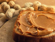 Що станеться з організмом, якщо регулярно вживати арахісове масло?