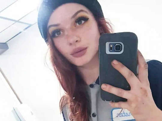 Порно помешало работе: американку уволили из-за ее необычного увлечения Порно помешало работе: американку уволили из-за ее необычного увлечения