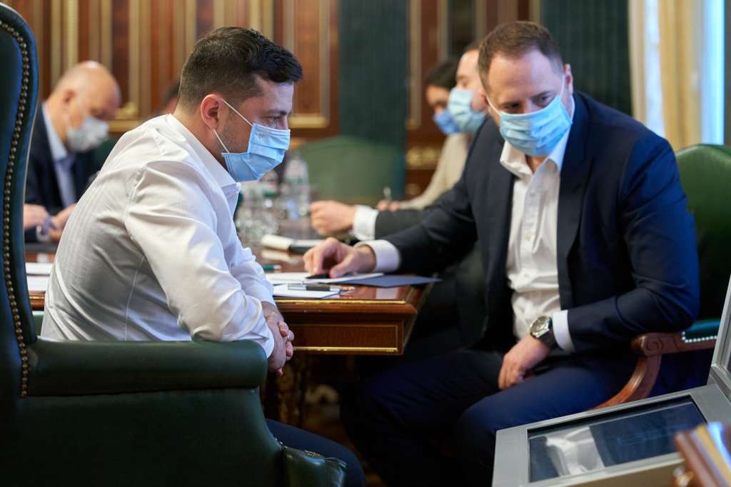 Обмежувальні заходи в Україні триватимуть до 11 травня, але вже цього тижня розпочинаємо підготовку до виходу з карантину – Володимир Зеленський Обмежувальні заходи в Україні триватимуть до 11 травня, але вже цього тижня розпочинаємо підготовку до виходу з карантину – Володимир Зеленський