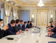 Президент ініціює створення робочої групи з вирішення проблем кримськотатарського народу