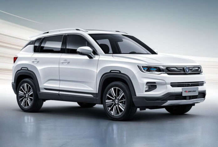 В Беларуси запустили производство китайского кроссовера В Беларуси запустили производство китайского кроссовера