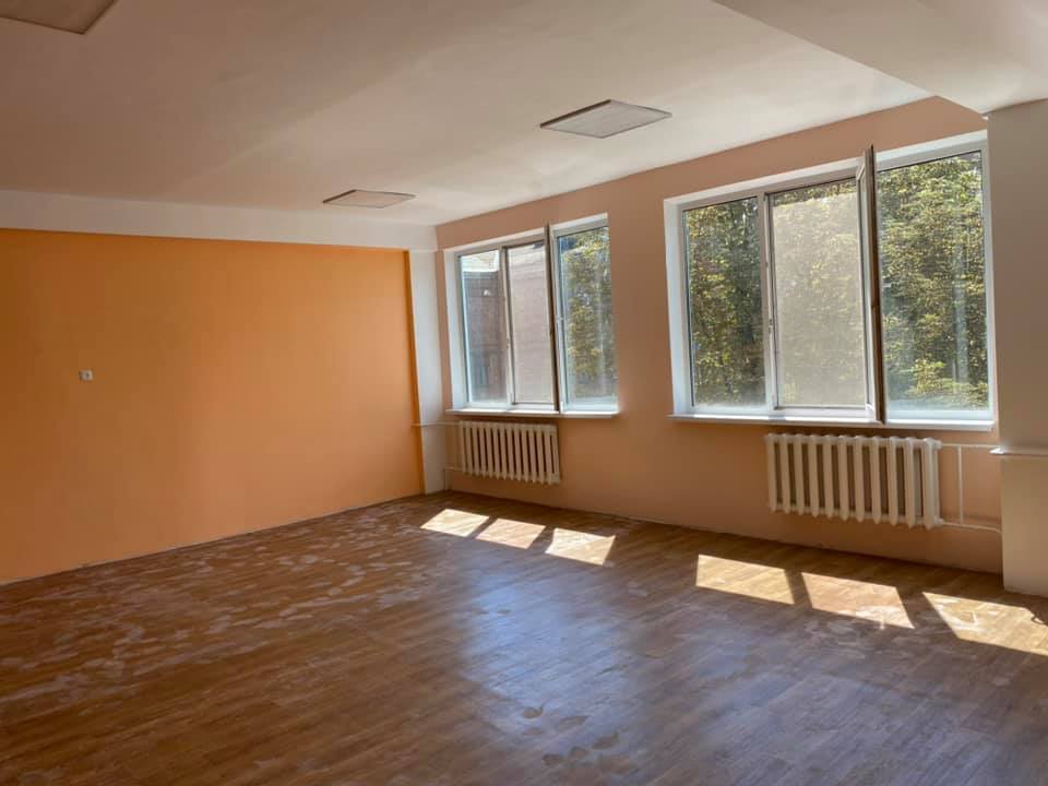 Триває поточний ремонт школи № 22 (фото). Триває поточний ремонт школи № 22 (фото).