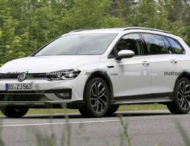 Volkswagen вывел на тесты вседорожный универсал Golf Alltrack