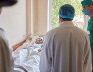 Президент України відвідав у лікарні курсанта, пораненого внаслідок катастрофи літака Ан-26 поблизу Чугуєва