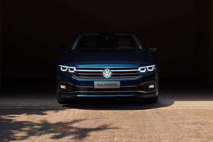Обновленный Volkswagen Phideon получил светящийся логотип Обновленный Volkswagen Phideon получил светящийся логотип